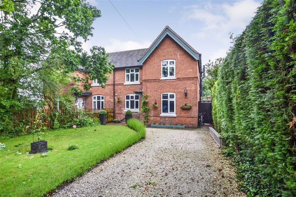 Period loft conversion in Burbage, Leicestershire. Structural strengthening, Velux windows and bespoke staircase installation to create a bright, functional new living space while preserving original character.