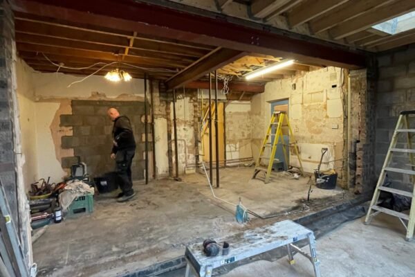 Internal Structural Steelwork Installation – Open Plan Living Area & Kitchen, Burbage