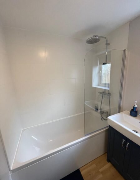 Modern Bathroom Replacement – Burbage, Leicestershire